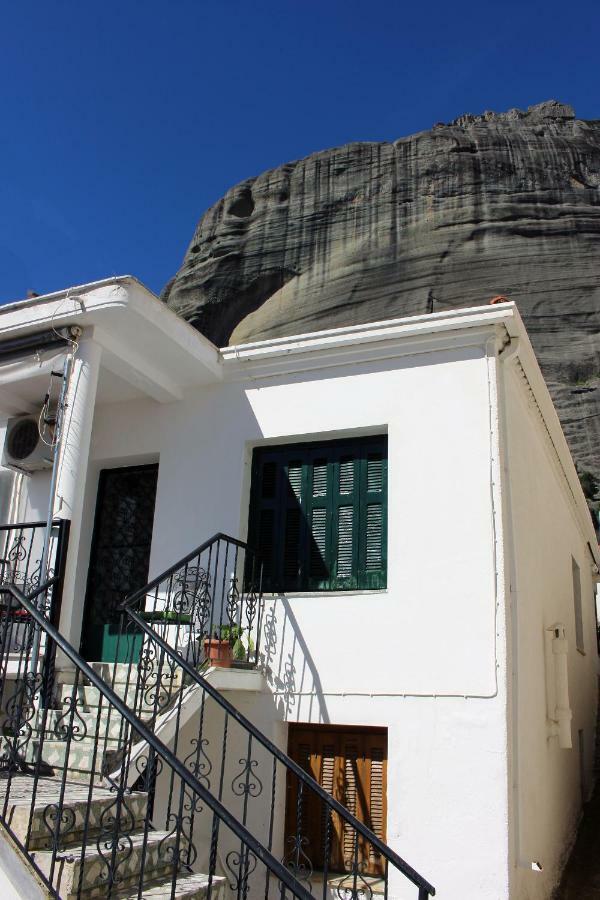 Meteora Mansion - Traditional Apt 3Bd - Rocks View Kalampáka Dış mekan fotoğraf