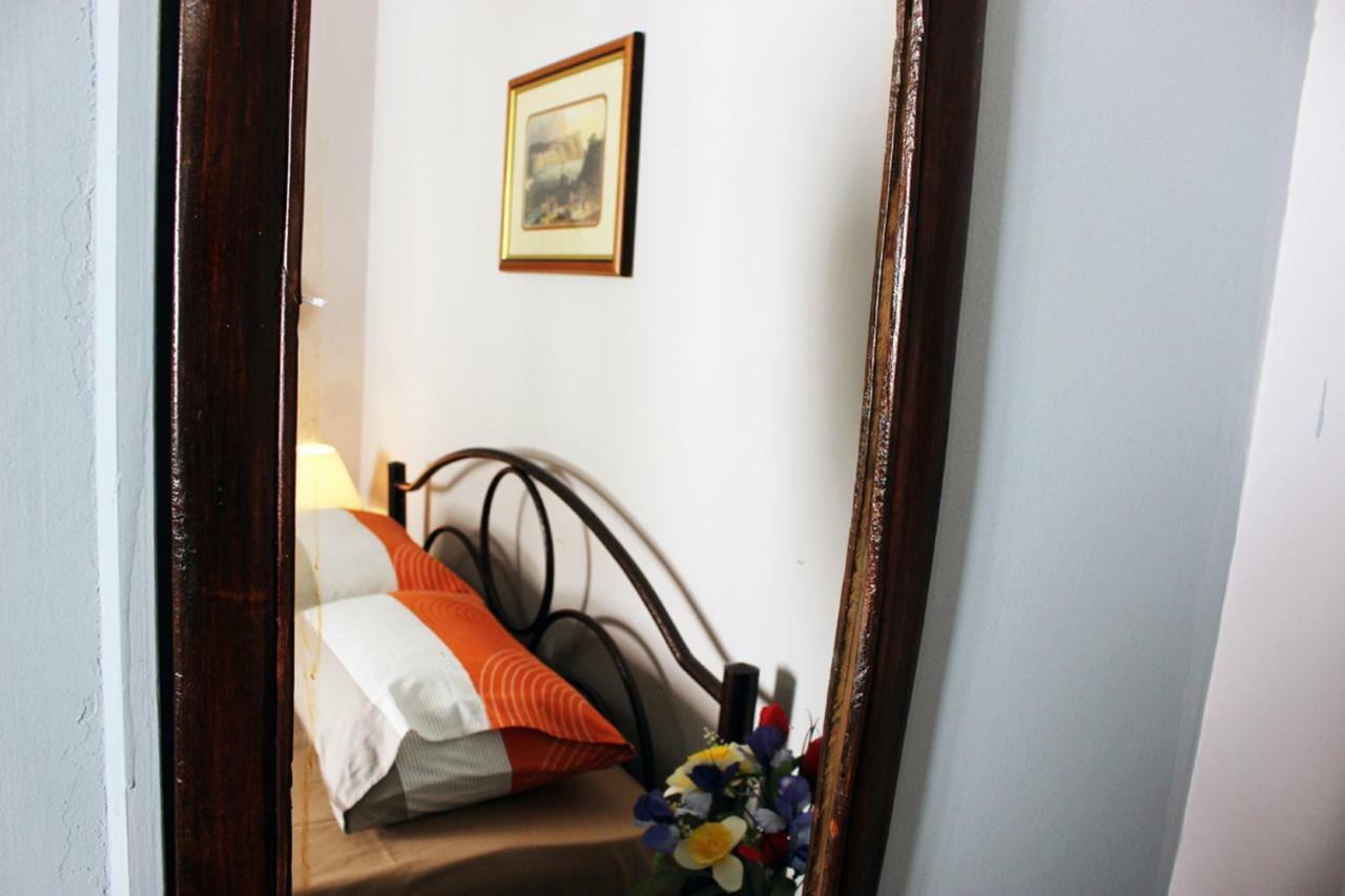 Meteora Mansion - Traditional Apt 3Bd - Rocks View Kalampáka Dış mekan fotoğraf